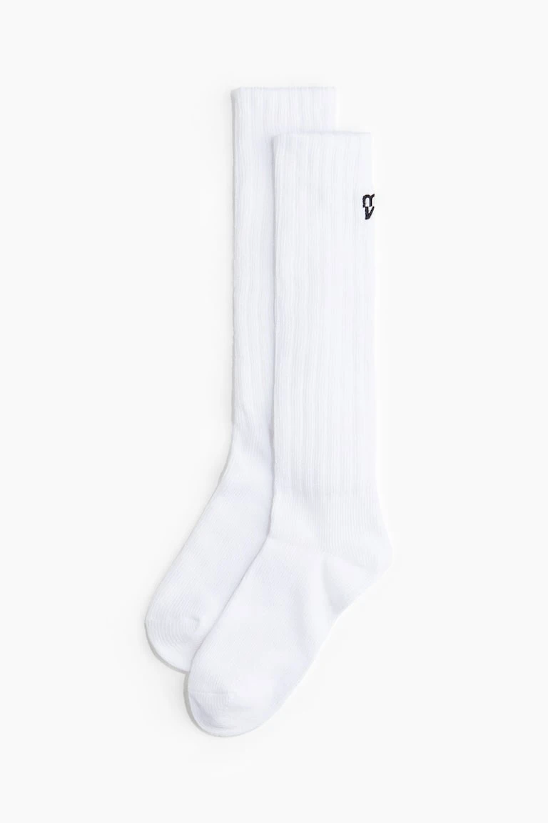 Chaussettes de sport tombantes