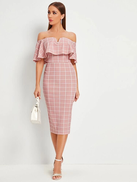 Robe à carreaux avec épaules dénudées