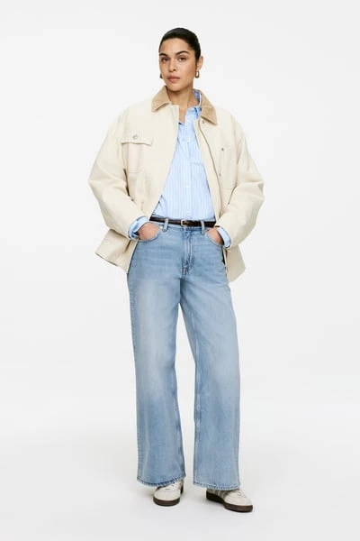 Jean large ample CLOUD – Bleu délavé – Femme – ARKET FR