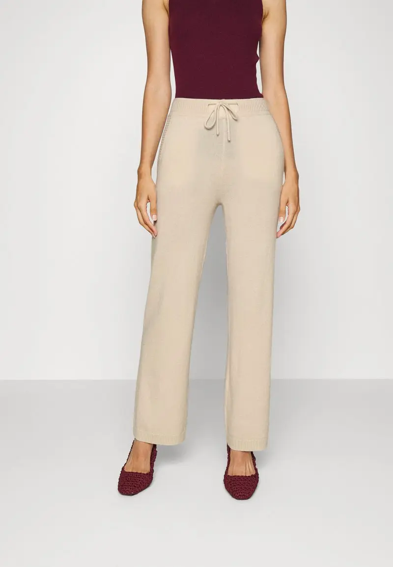 TROUSERS - Pantalon classique - oatmeal