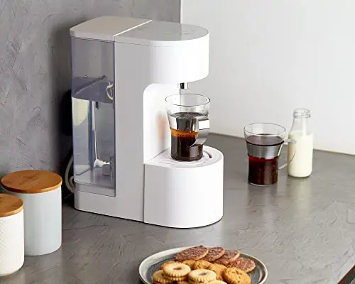 Yum Asia Oyu "Hidden Under" Distributeur d'eau chaude numérique instantané à écran tactile LED blanc, capacité de 4 litres, Ecoboil, technologie InstaHEAT, 220-240V, EU Power