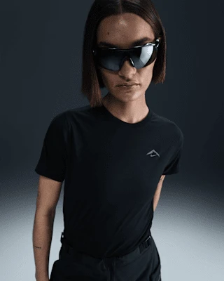 Haut de running à manches courtes Dri-FIT Nike Trail pour femme