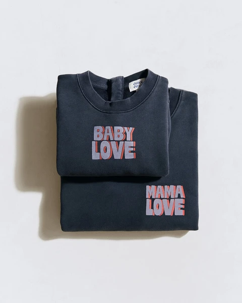 Le duo de sweats Baby love x Mama love - garment dye stone washed