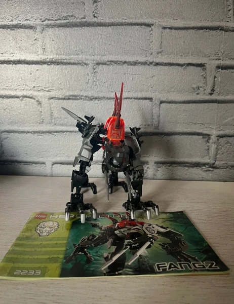 Lego hero factory 2233
