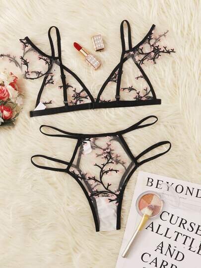 Ensemble de lingerie en tulle avec broderie florale