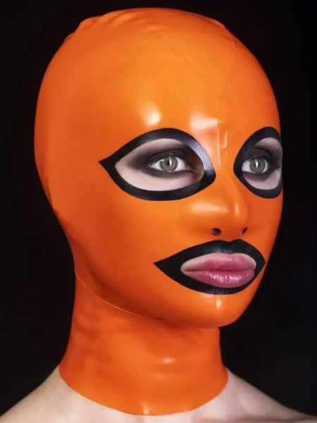 Masque en latex avec fermeture éclair au dos et yeux et bouche contrastés