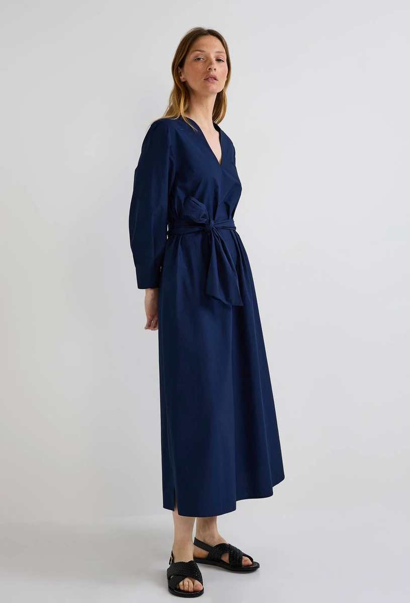 Robe midi col V unie
