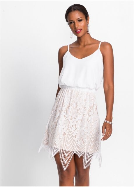 Robe à dentelle blanc