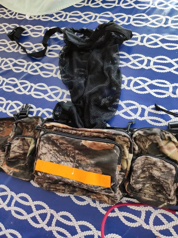 Ceinture  avec pochette camouflage chasse neuve