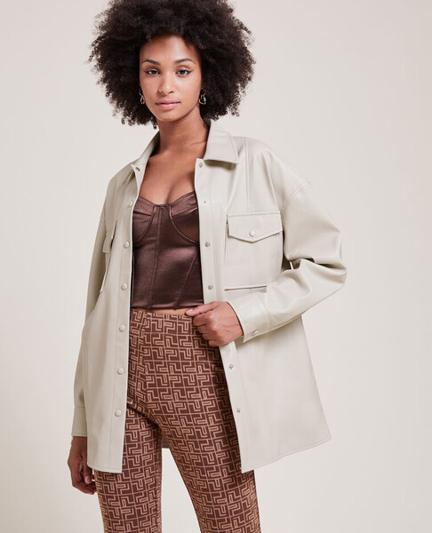 Chemise en simili cuir