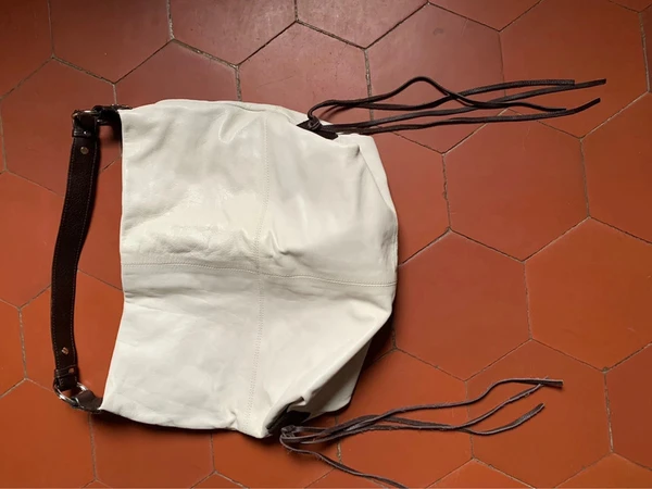 Sac en cuir blanc