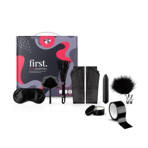 Coffret “First” BDSM pour débutant·es - Loveboxxx
