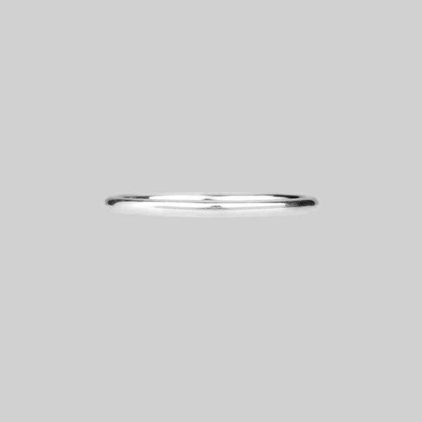 Simple Silver Band Thumb Ring – REGALROSE