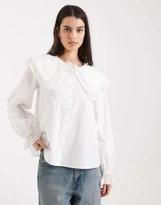 Miss Selfridge - Blouse avec col en dentelle - Blanc