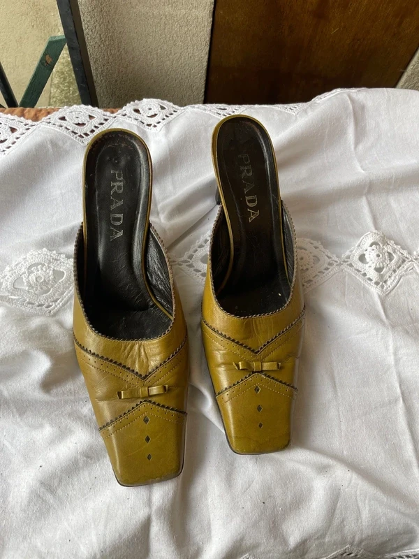 Chaussure à talon Prada