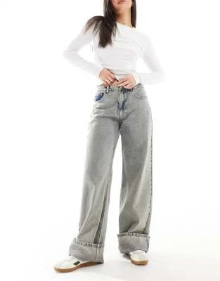 ASOS DESIGN - Jean délavé effet sali à ourlet retroussé | ASOS