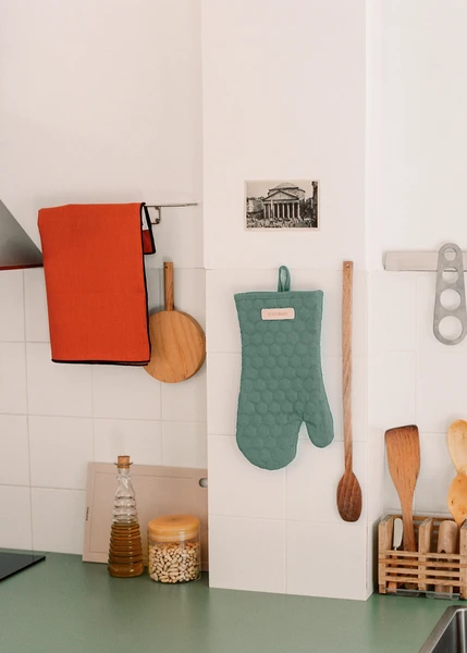 Kitchenware Studio - Maniques Four - Sauge