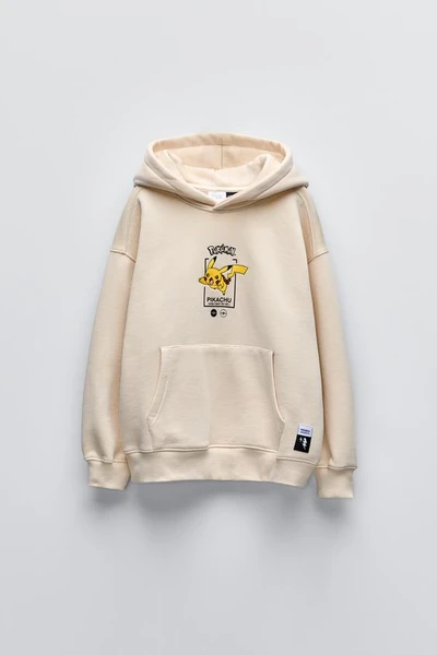 SWEAT BRODÉ PIKACHU POKÉMON ™