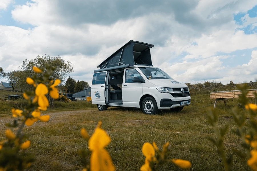 Location Volkswagen California T6.1, van aménagé 4 places | VAN-AWAY, offrez-vous la liberté