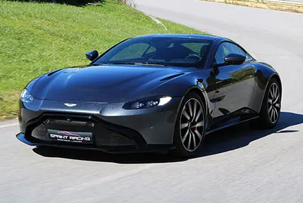 Race car drive - Circuit de Mettet (B) - Découverte Aston-Martin Vantage (2 tours)