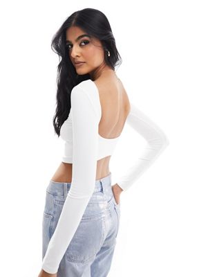 Bershka Top près du corps à manches longues, encolure bateau et