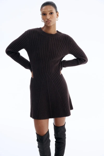 Robe en maille côtelée