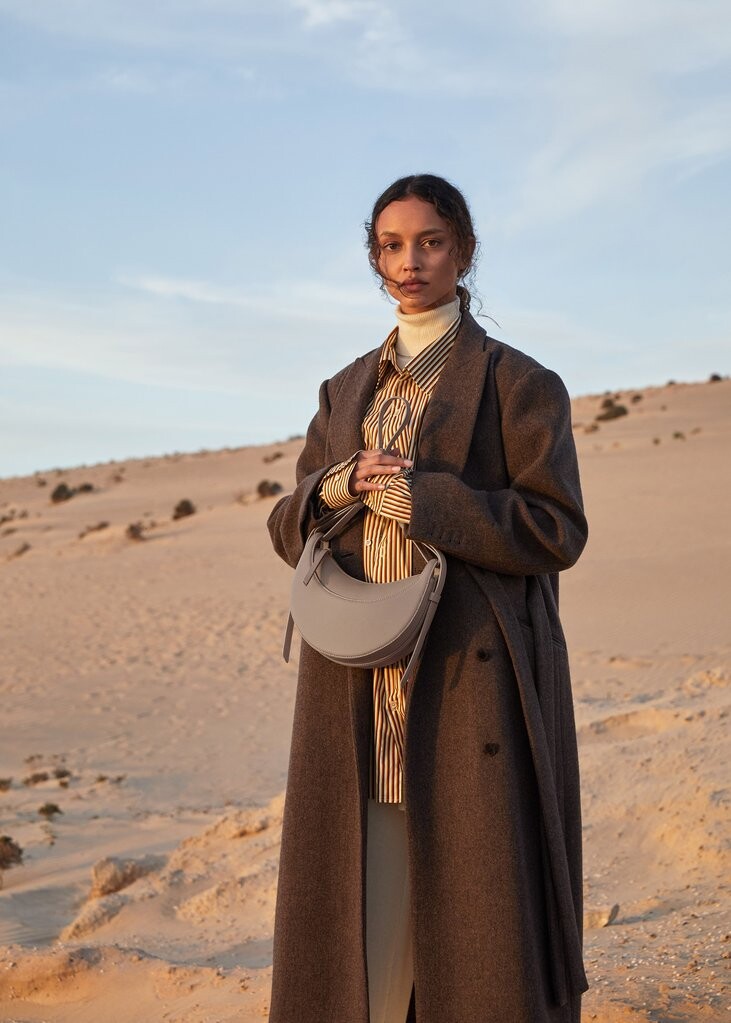 Numéro Dix - Monochrome Taupe Grainé