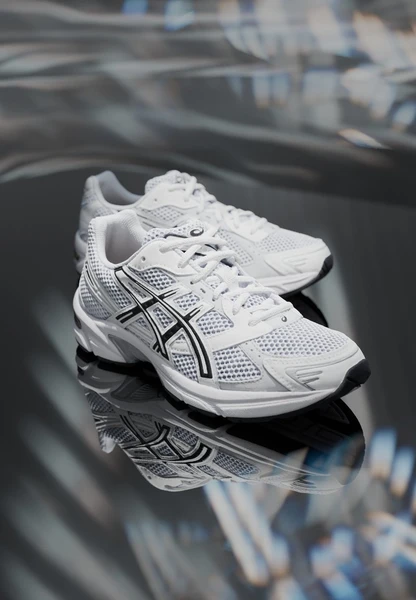 GEL-1130 UNISEX - Baskets basses - white/black 44