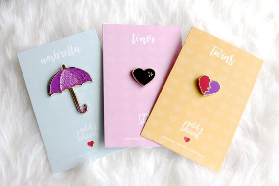 Pin&#39;s : Umbrella / Loner / Twins