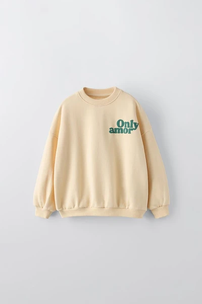 SWEAT ONLY AMOR