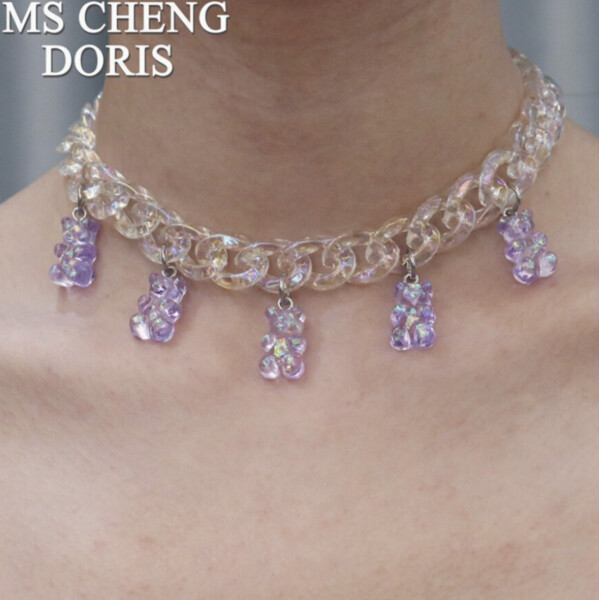 Collier chaîne transparent avec bonbons