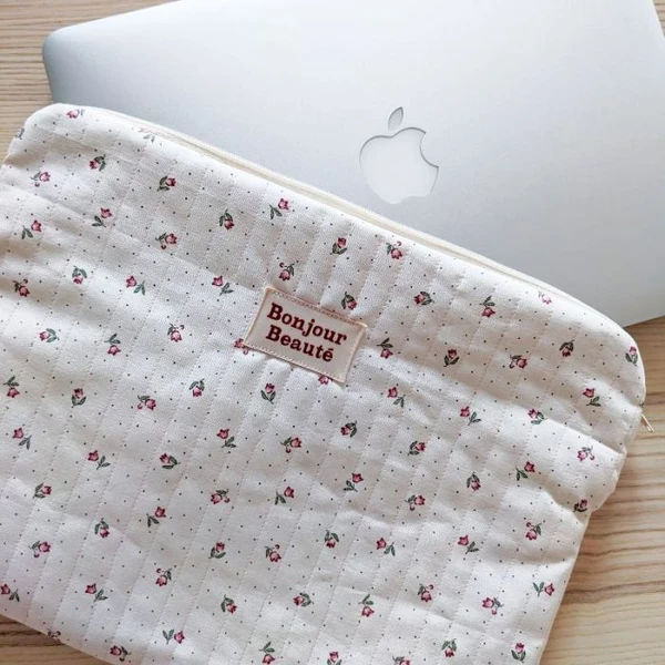 Atelier de la création - Tuto couture : pochette d'ordinateur matelassée