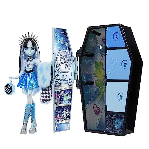 Monster High Coffret Monstrueux Secrets, Poupée Mannequin Frankie Stein, Série Look Irisé, Avec Casier Cerceuil Et Plus De 21 Accessoires, Jouet pour Enfant de 4 ans et Plus, HNF75