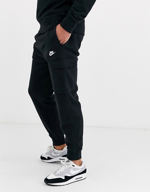 nike club jogger coupe casual à chevilles resserrées gris