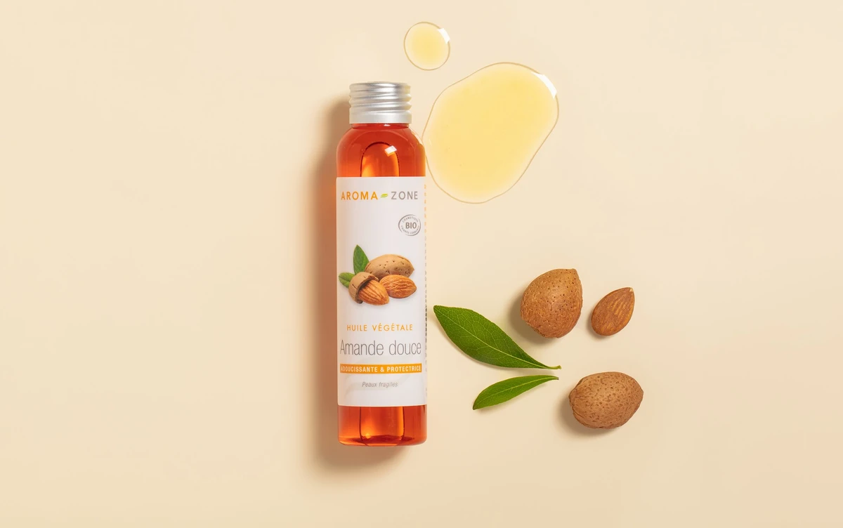 Huile d'Amande douce BIO - en massage quotidien sur le ventre le soir avec de l'aloe vera