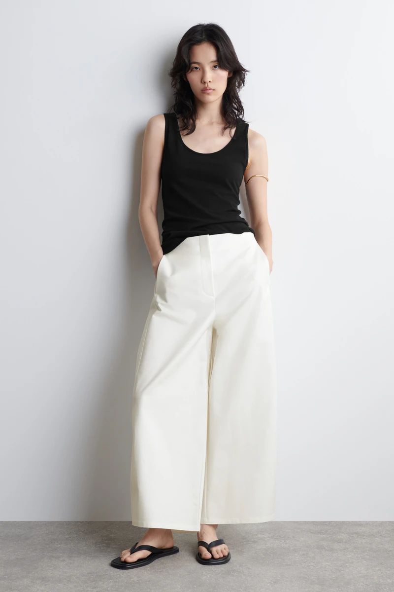 PANTALON BARREL COURT EN COTON