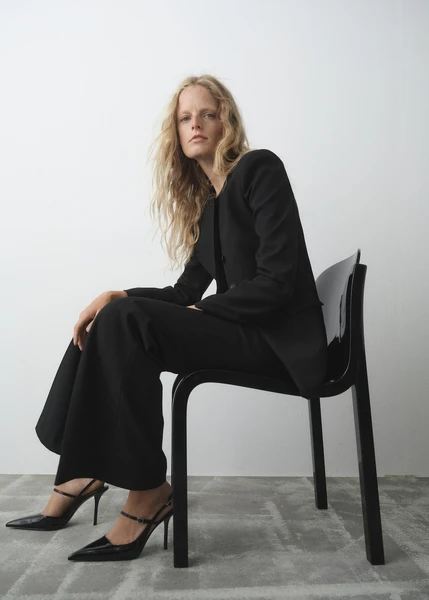 Chaussures à talon en cuir verni avec brides à boucle