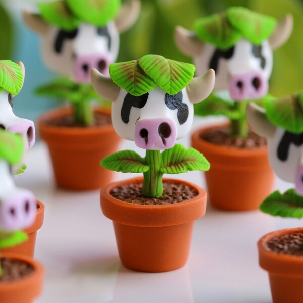 Classic Cowplant Miniature