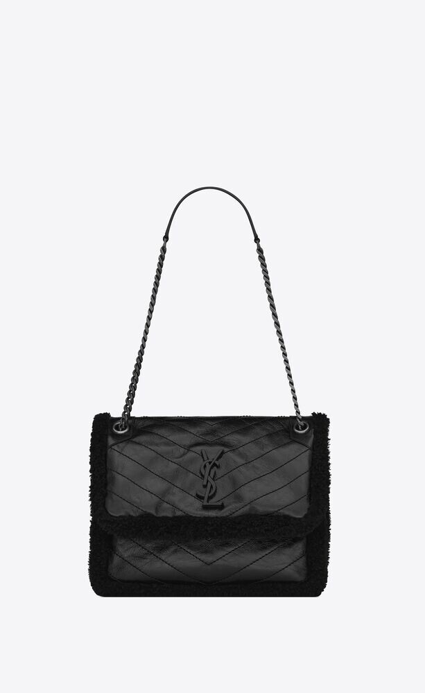 niki medium chain bag en cuir froissé et shearling