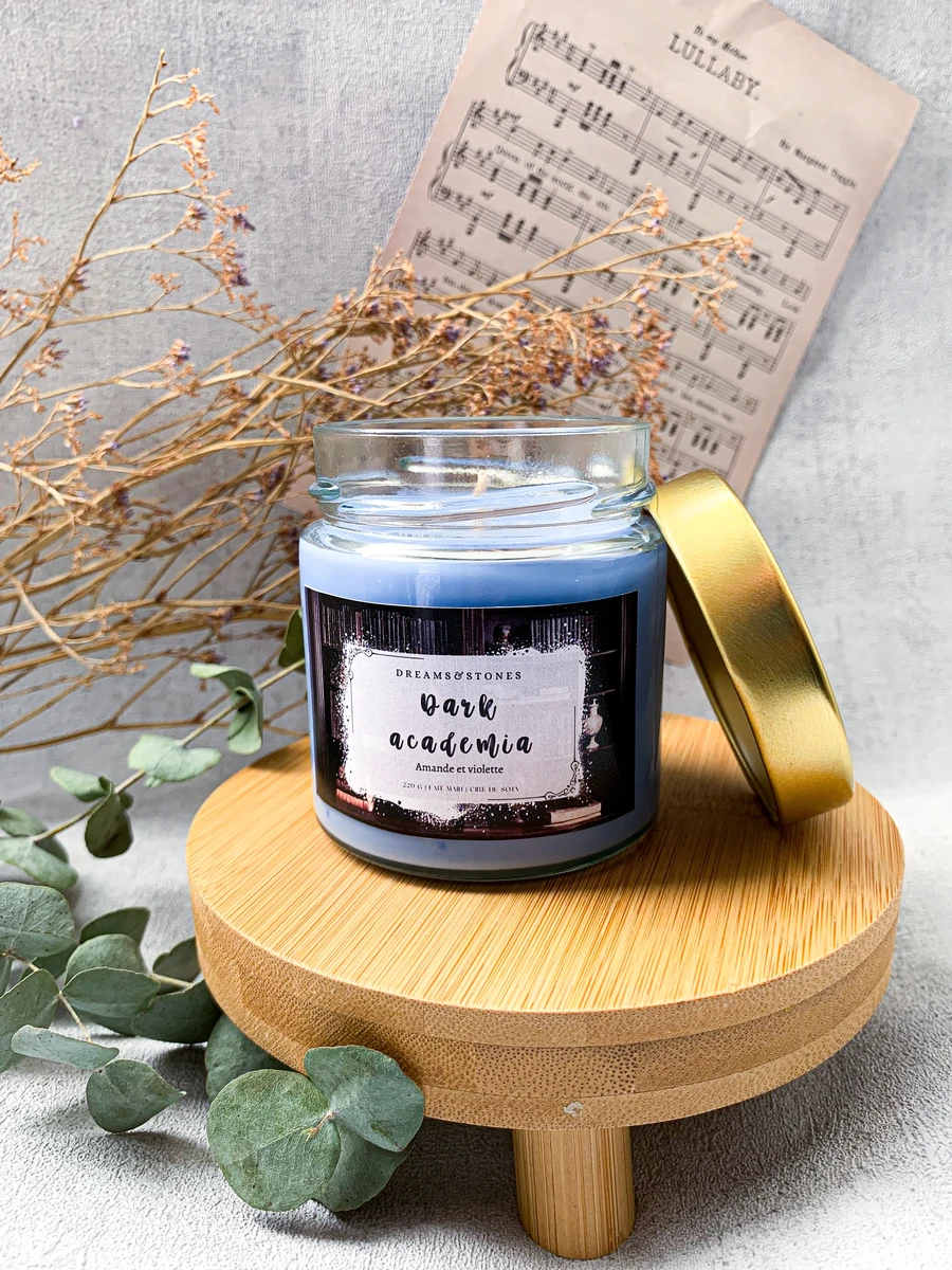 Bougie - Dark Academia