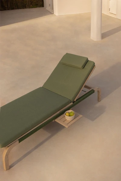 Bain de soleil inclinable en bois d'acacia de Dubaï