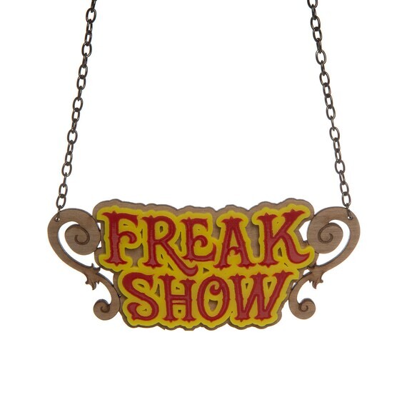 Collier Freakshow - acrylique découpé au laser