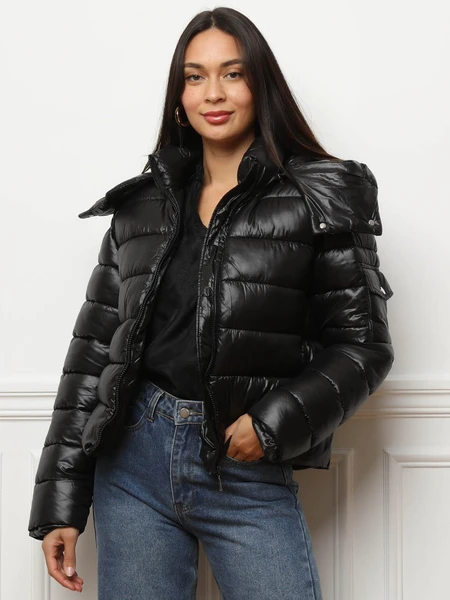 Doudoune courte à capuche