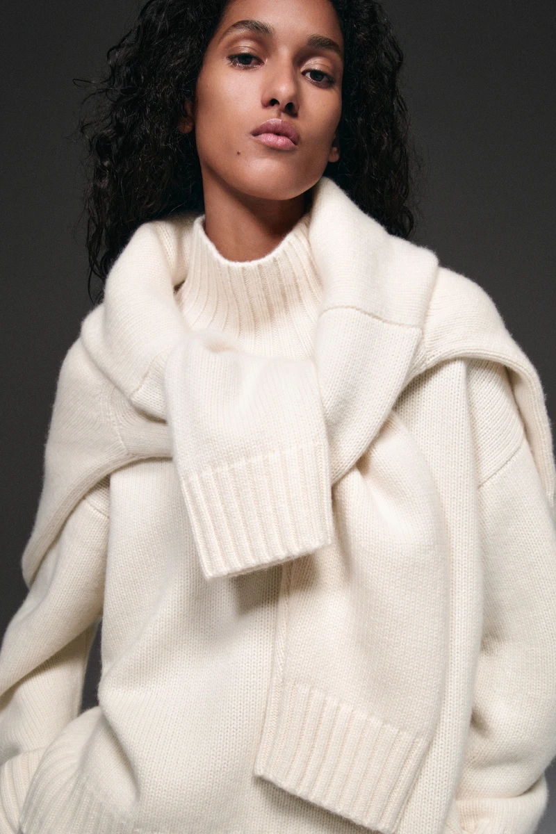 PULL À COL CHEMINÉE EN CACHEMIRE ÉPAIS