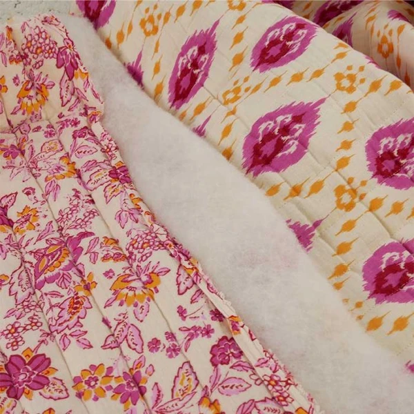 Tissu double gaze matelassée fleurs persanes – Rose | Tissu réversible