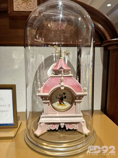 Horloge Disneyland Hôtel