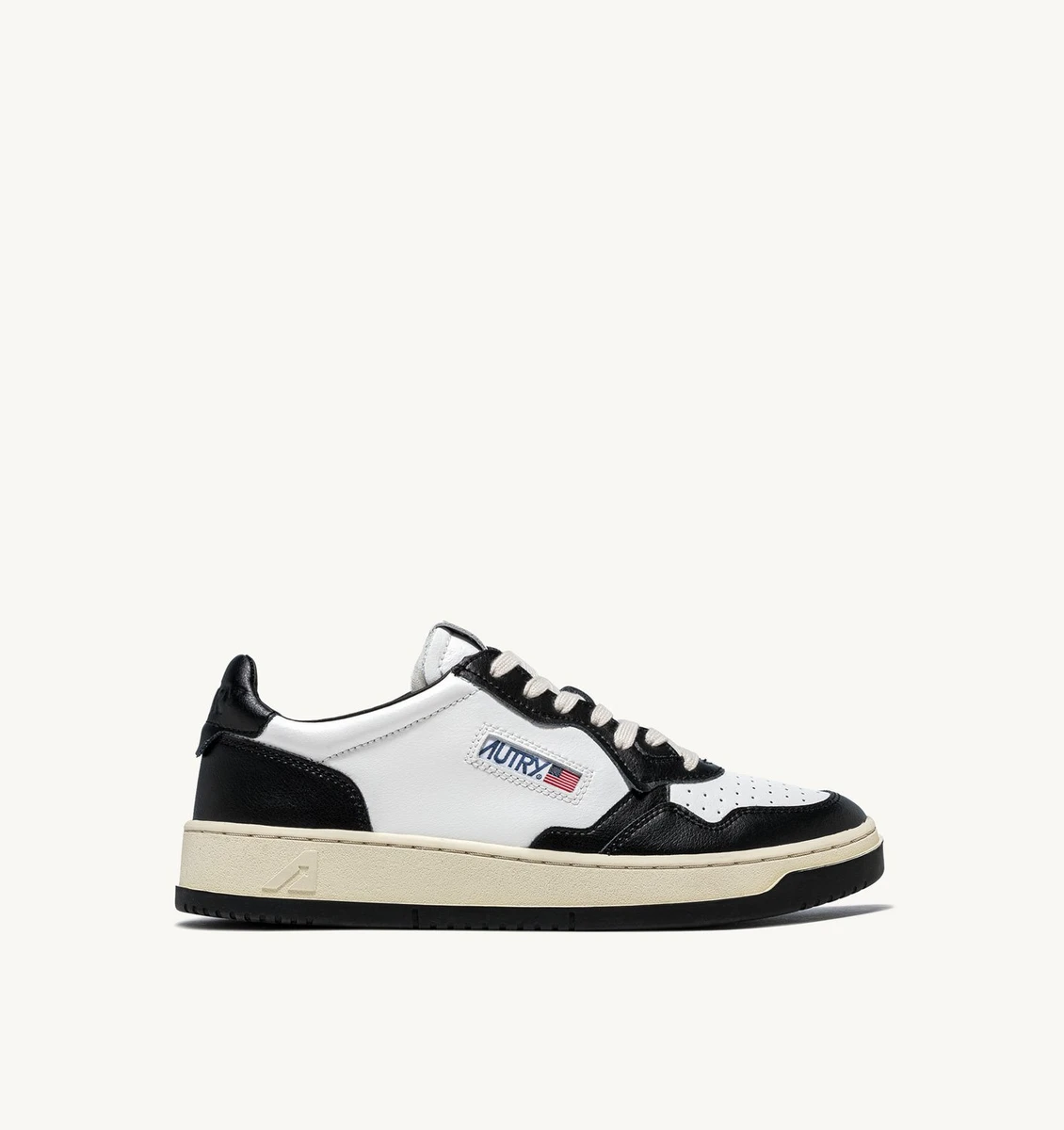 BASKETS MEDALIST LOW BICOLOR EN CUIR BLANC ET NOIR
