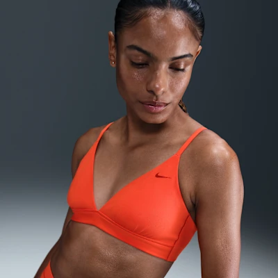 Brassière de sport triangle non rembourrée à maintien léger Nike Form pour femme