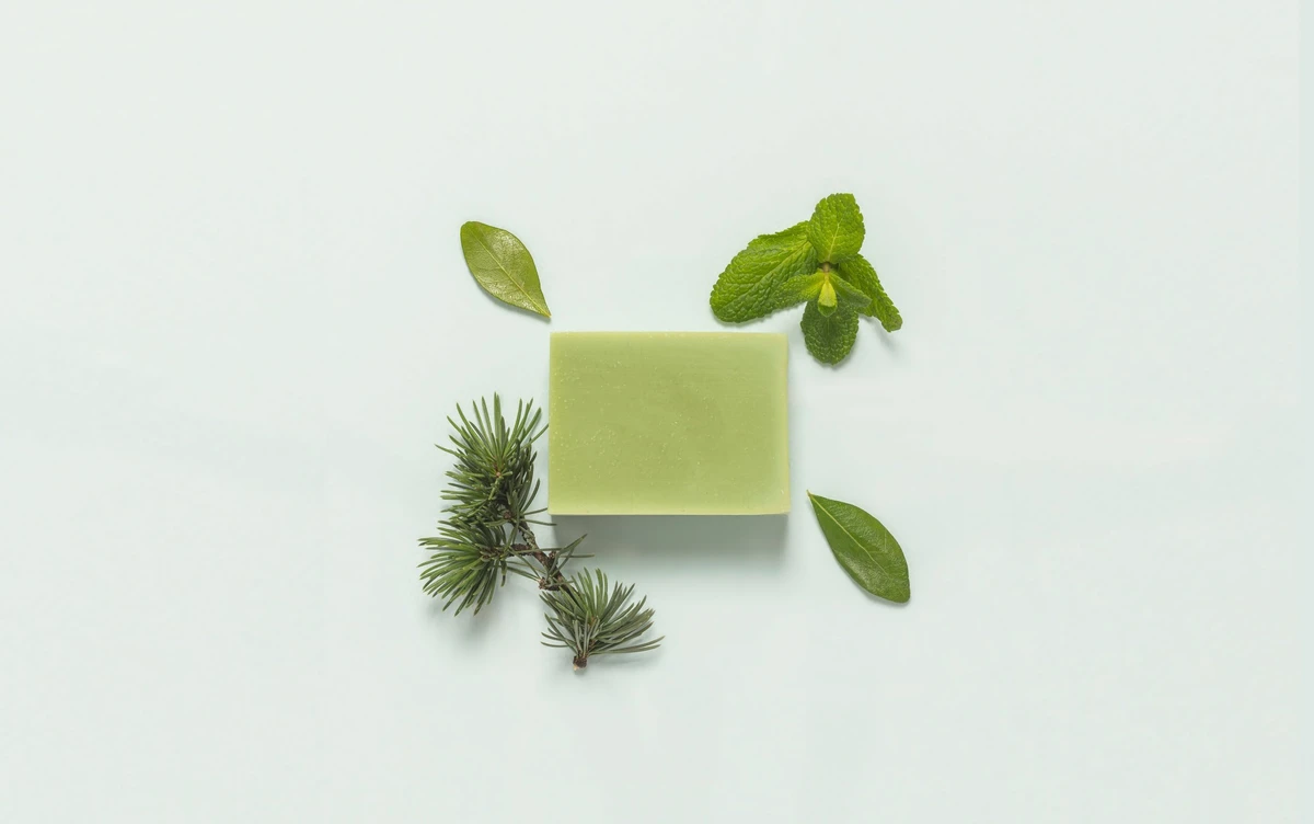 Savon artisanal Vétiver - Menthe - végétal & SAF