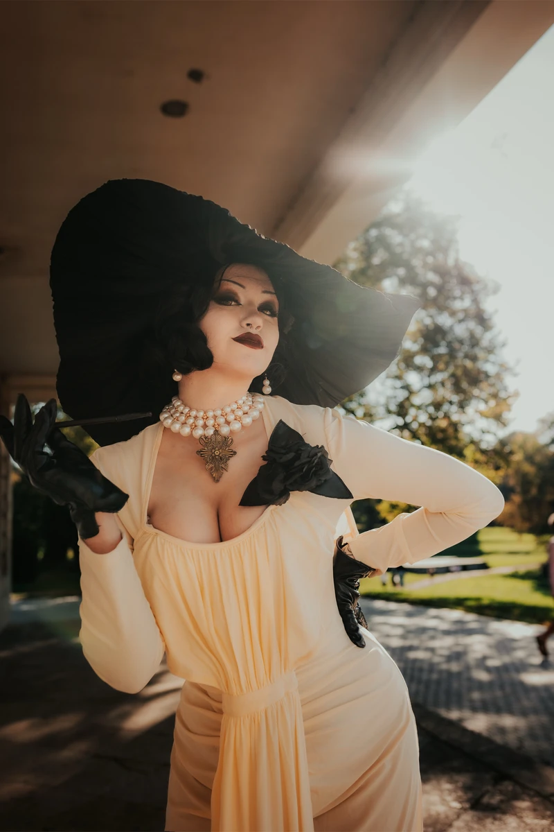Wishlist (with Spicy) Cosplay